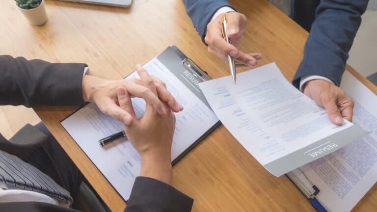 Как составить резюме в Казахстане: пошаговое руководство с примерами