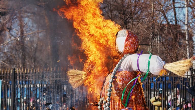Масленица-2026 в Казахстане: где поесть блинов на воздухе и сжечь чучело