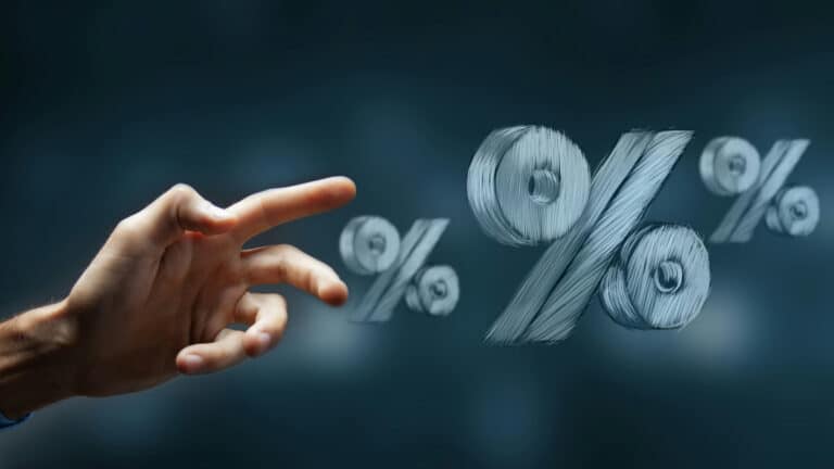 Кредиты для населения подорожали до 18,3%, а спрос сместился на авто