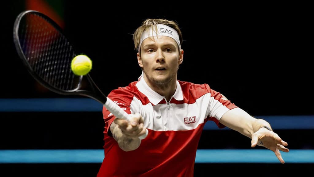 Александр Бублик остановился в шаге от финала турнира в Роттердаме