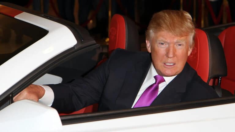 Автоколлекция Дональда Трампа состоит из суперкаров и лимузинов – сколько она стоит