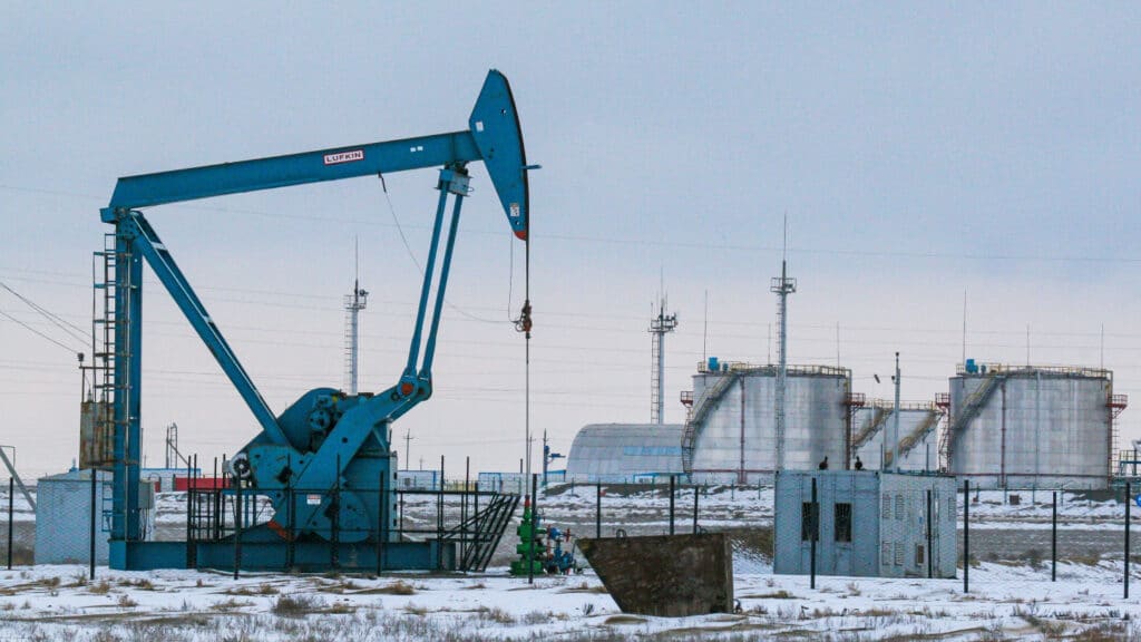 ВТБ подаст заявление на банкротство компании из РФ, партнером которой стал бизнесмен из Казахстана/shutterstock, бильд-редактор: Адэлина Мамедова