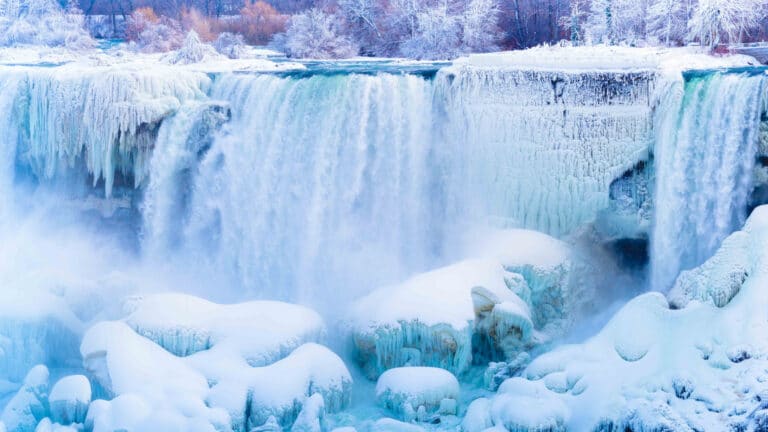 Frozen Niagara Falls attracts tourists as bomb cyclone hits the U.S.