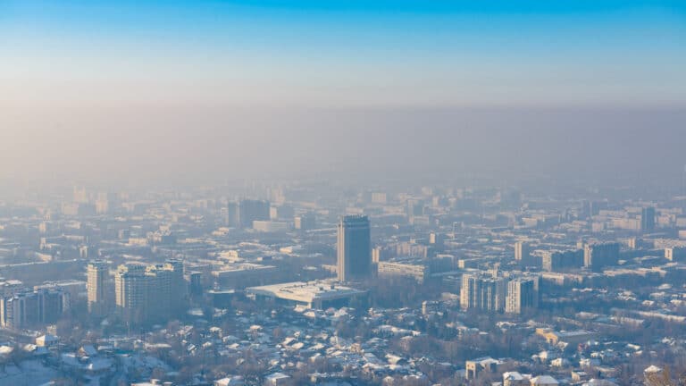 В Минэкологии заявили, что города загрязняют не заводы