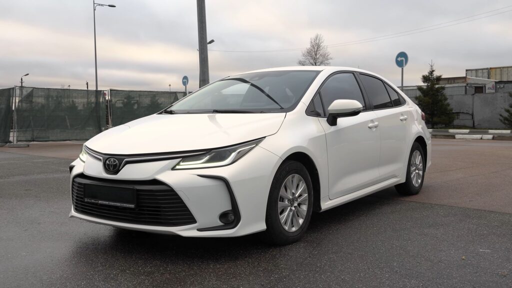 Китайская Toyota Corolla с пробегом показала себя надежным седаном