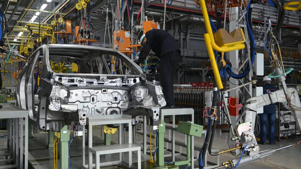 Глава Astana Motors сообщил, интересна ли компании работа на экс-площадке Балушкина/Фото: Kursiv.media, бильд-редактор: Дастан Шанай