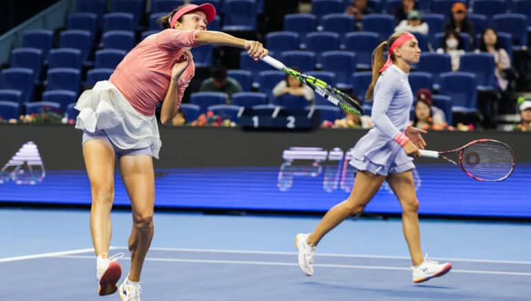 Вице-чемпионки АО-2026 Данилина с Крунич вышли в полуфинал Qatar Open