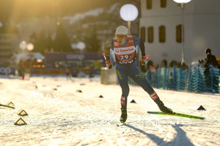 Казахстанские лыжники Муратбеков, Башмаков и Пухкало выступили в спринте на ОИ-2026