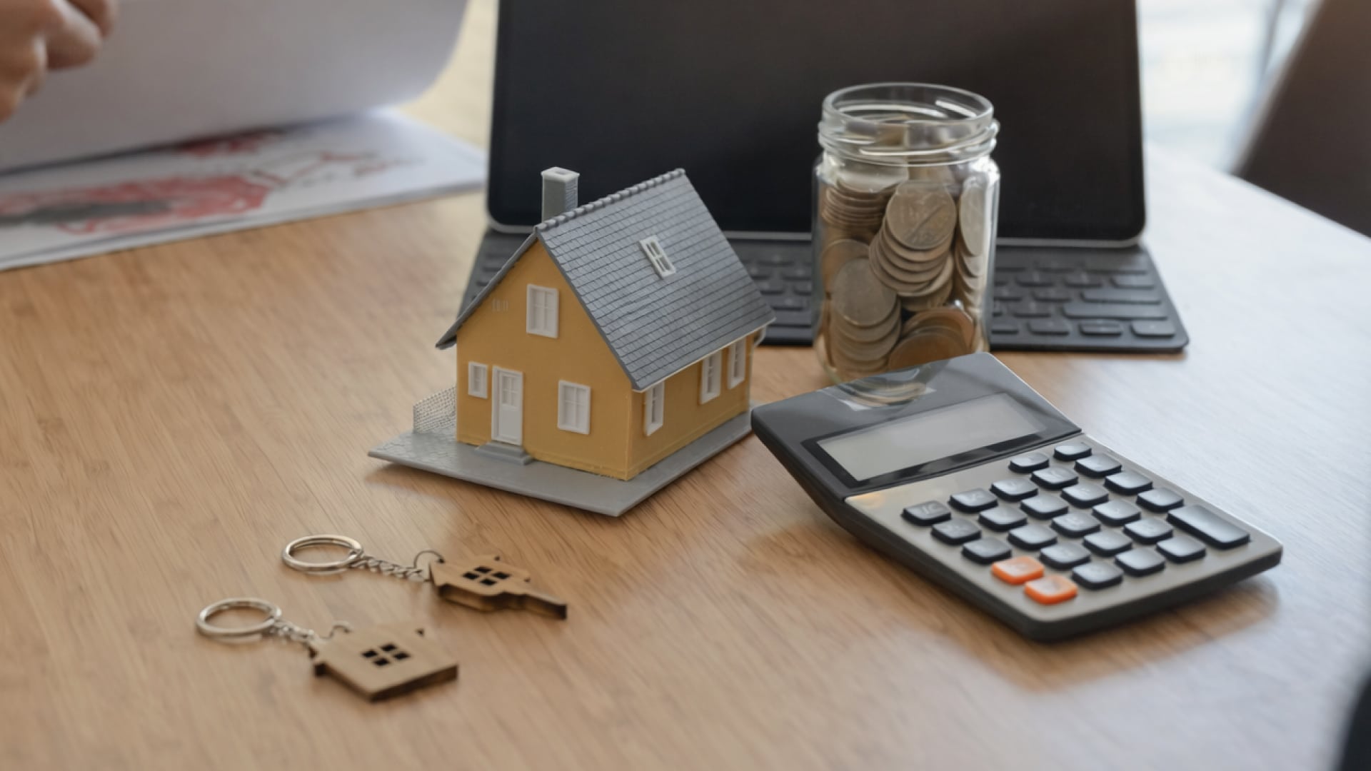 Казахстанцы смогут продолжить погашать ипотеку пенсионными