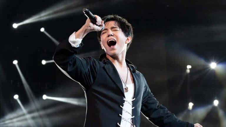 Димаш рассказал, при каких условиях может лично приехать к кому-то из фанатов