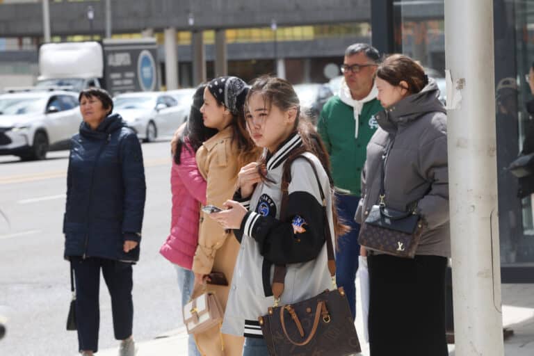 Қазақстанда қанша әйел мен еркек бар