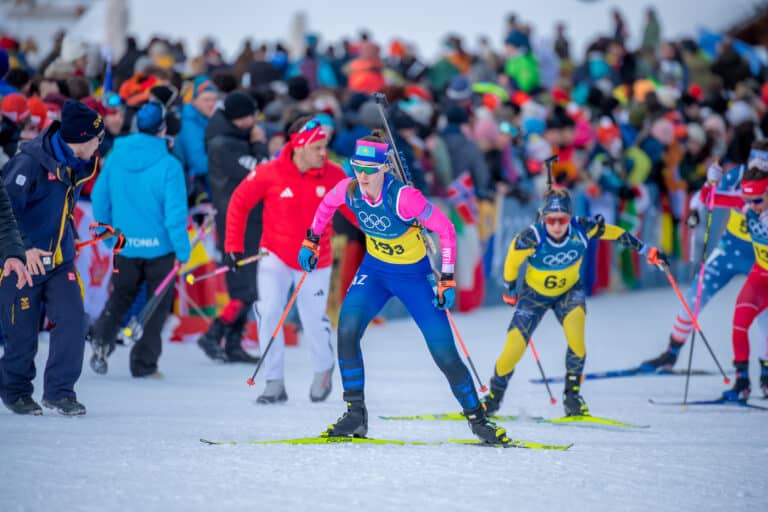 Ракишева и Генева финишировали в числе последних в индивидуальной гонке на ОИ-2026