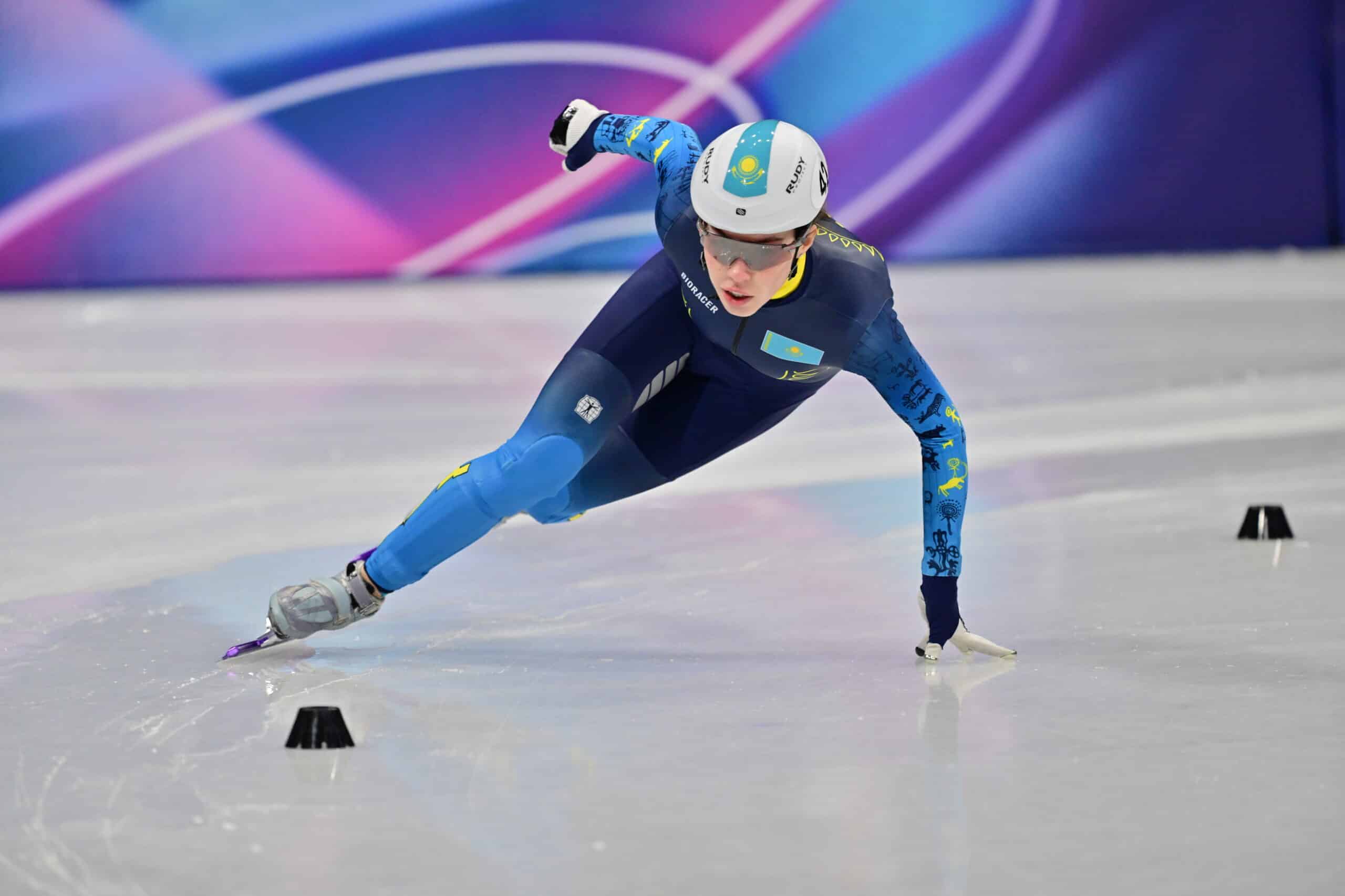 Казахстанская шорт-трекистка Ольга Тихонова не прошла в четвертьфинал на дистанции 1000 метров на Олимпиаде-2026.