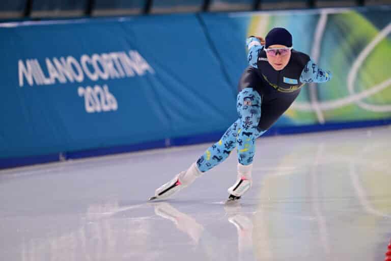 Казахстанская конькобежка Елизавета Голубева вошла в топ-10 на Олимпиаде-2026
