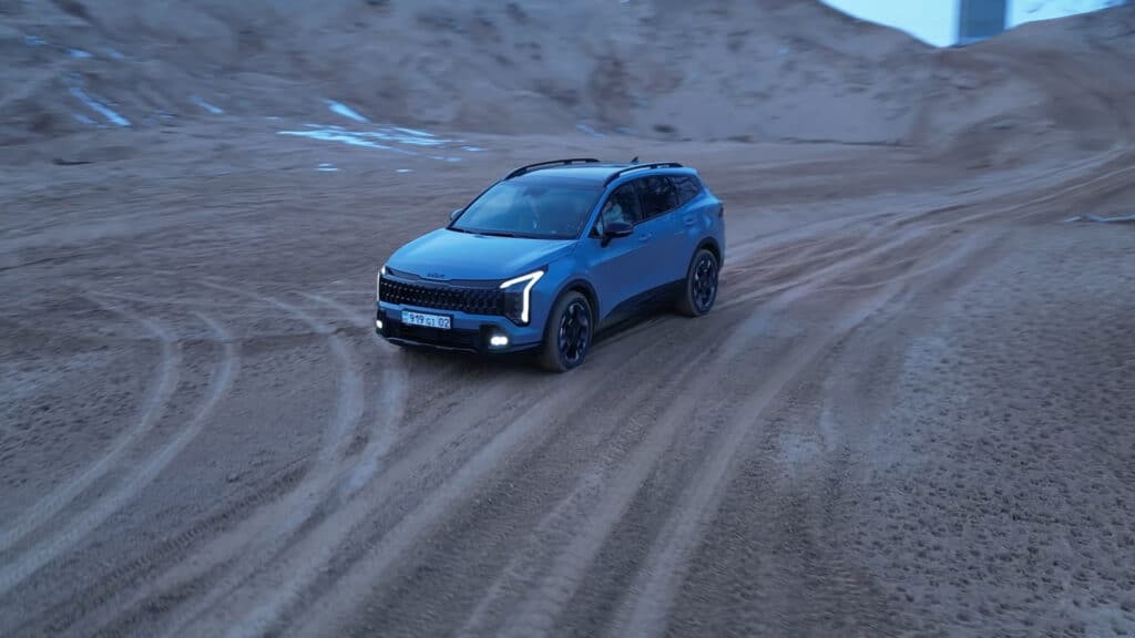 Блогер протестировал обновленный Kia Sportage и показал главные изменения