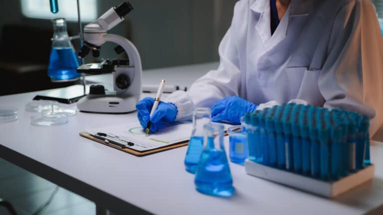 Ученым из-за рубежа платили в 50 раз больше, чем казахстанцам - Агентство госслужбы