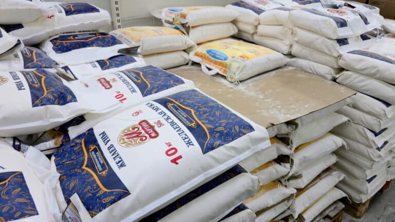 Китай платит 125 тенге за килограмм казахстанской муки: это самые низкие цены
