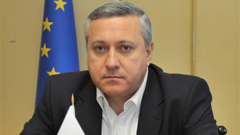 Брат экс-главы МИД и министерства обороны Грузии заходит на рынок ритейла Казахстана