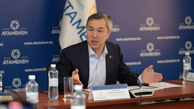 Раимбек Баталов стал внештатным советником президента