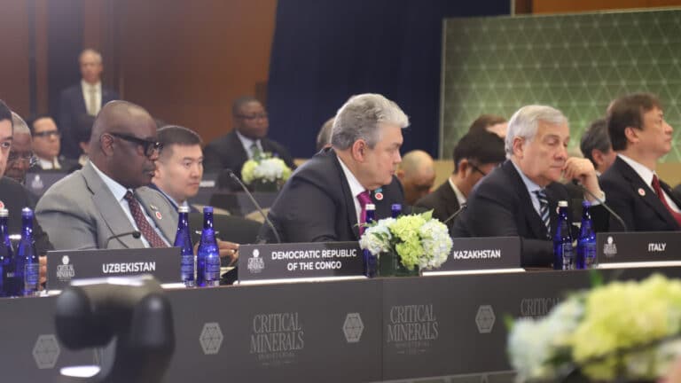 Казахстан готов заменить Китай в поставках критических минералов в США