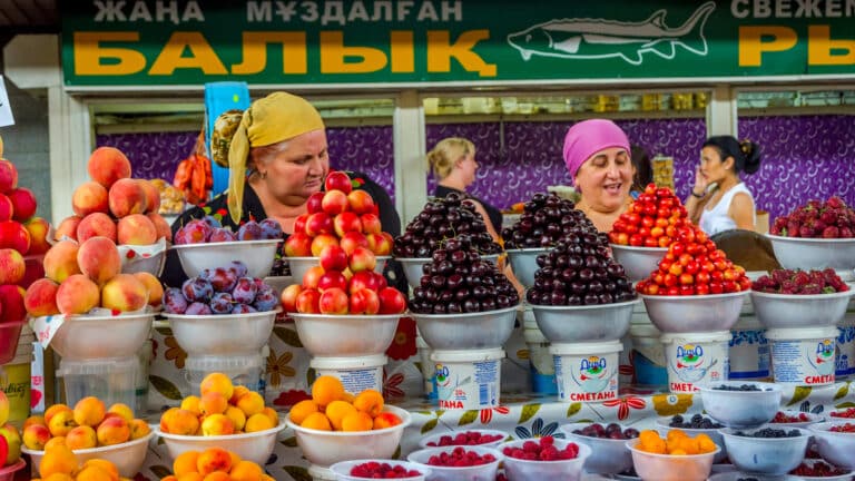 Продавцам в Казахстане пригрозили штрафами на сотни тысяч за большие наценки