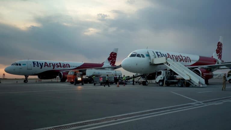 Против FlyArystan проводят расследование из-за жестких тарифов на перевес
