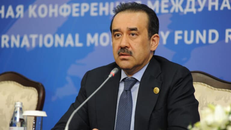 Эпштейн регулярно общался с экс-премьер-министром Каримом Масимовым