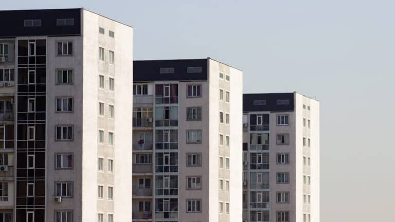 Жилье снова дорожает: что происходит с ценами в Алматы и Астане