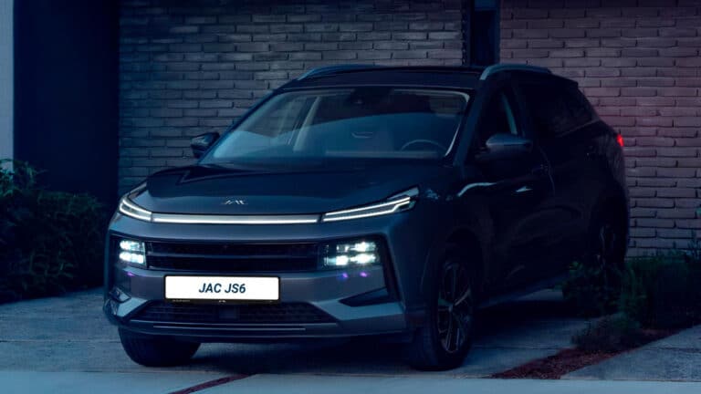 Россияне позавидовали низкой цене на кроссоверы JAC JS6 в Казахстане