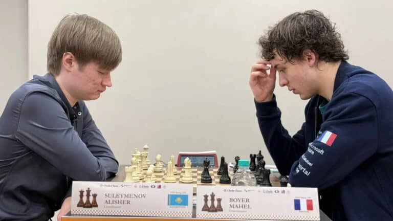 Казахстанский гроссмейстер взял золото международного турнира в Индии