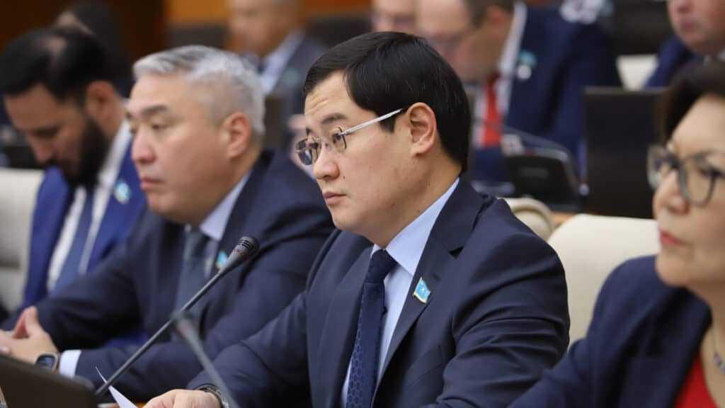 Куспеков назвал обновленную Конституцию шагом в будущее