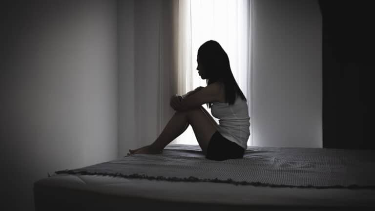 Угрожали заявлениями об изнасиловании: в Жетысу осудили группу интернет-вымогателей