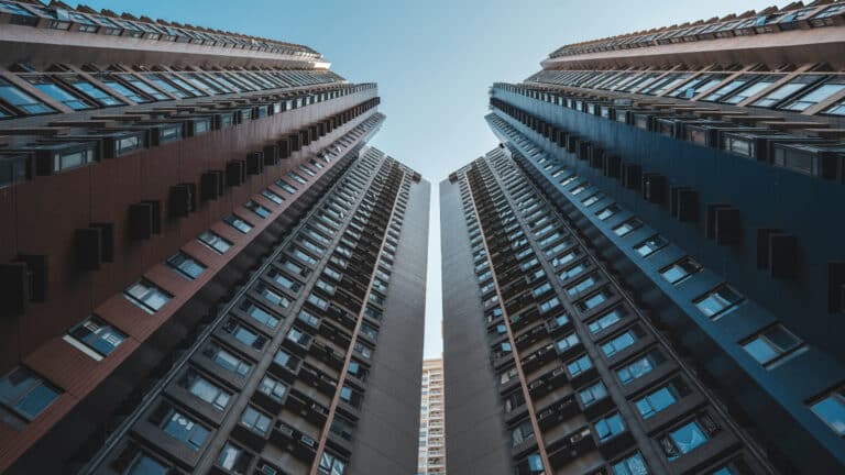 В Астане не видят причин тормозить строительство 