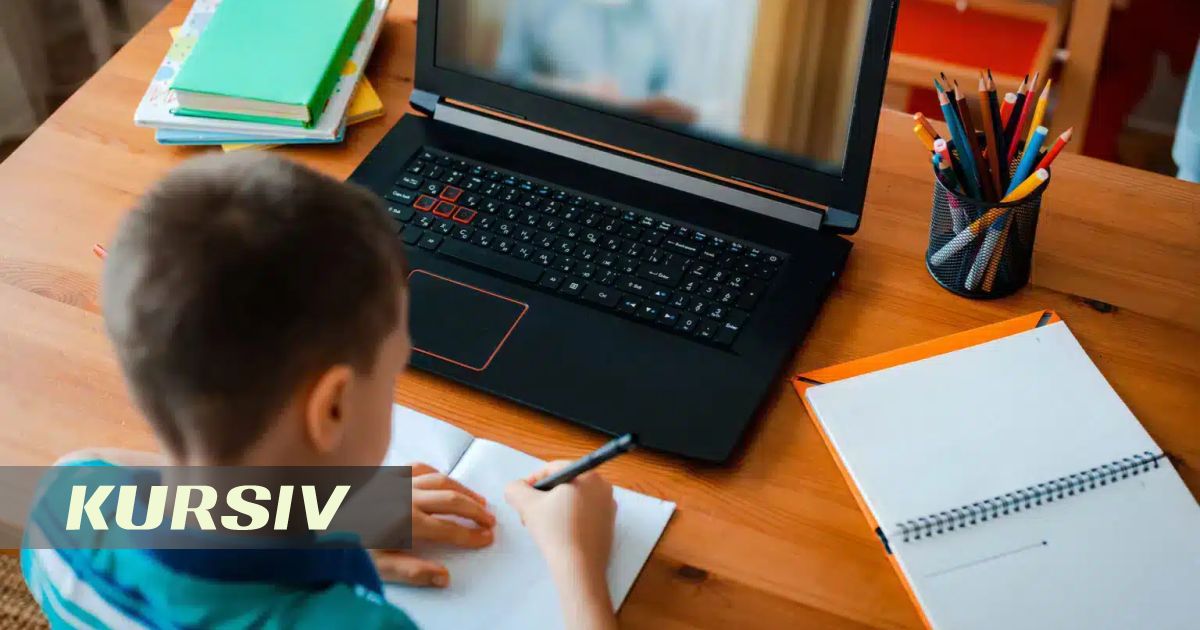 В Астане из-за непогоды школьников и студентов перевели на дистанционку