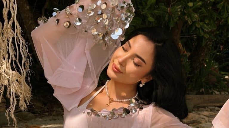 Сабина: Алматы – қасқырлардың қаласы, не сен жейсің, не сені жейді