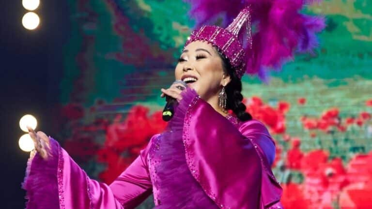 Қарақат Әбілдина әкесіне еске алып, жүрек тебірентер жазба қалдырды