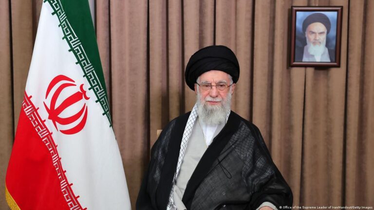 Верховный лидер Ирана убит – СМИ