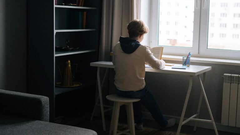 Казахстанским школьникам приписывают кружки, которые они не посещают