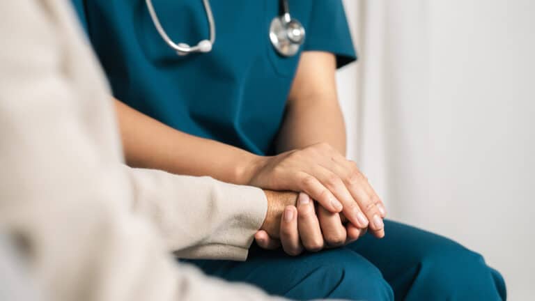 Медицинские услуги подорожали для казахстанцев до 40%