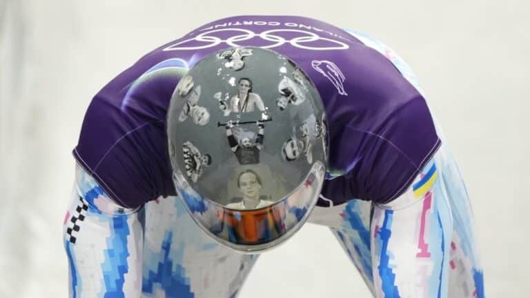 Қаза тапқан украиналық спортшылардың бейнесі салынған дулығаға тыйым салынды