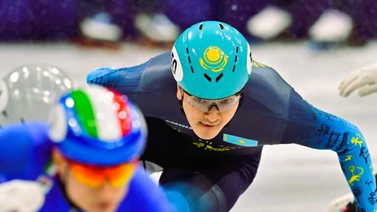 Абзал Әжіғалиев пен Денис Никиша жүлдеге таласады