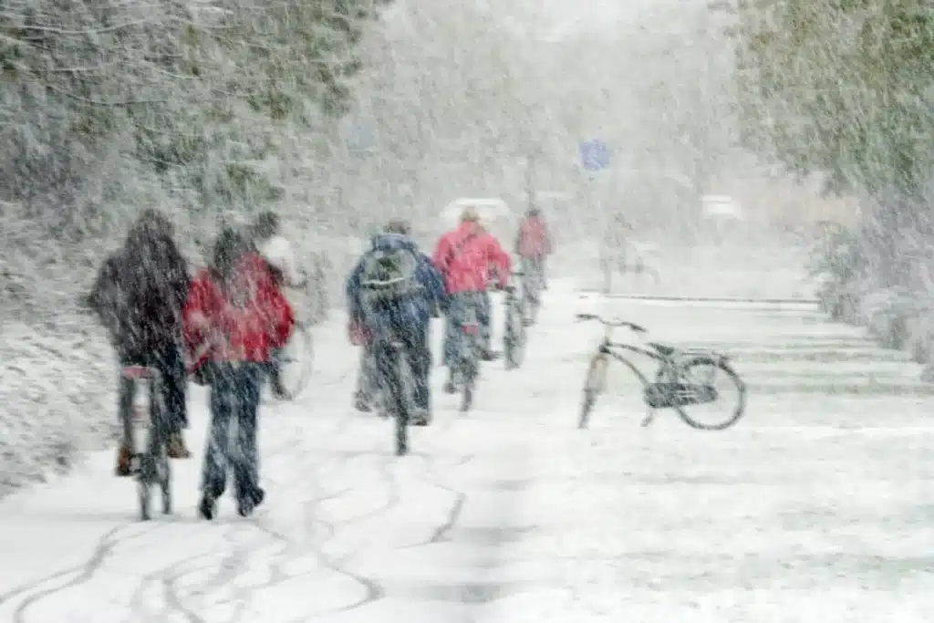 Қар, жаңбыр, боран, көктайғақ: 22 ақпанға ауа райы болжамы