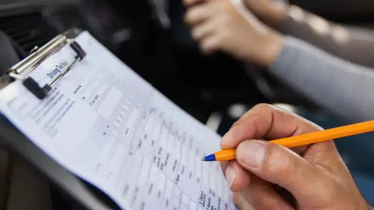 ІІМ жүргізушілерге арналған онлайн‑курстар мәселесіне нүкте қойды