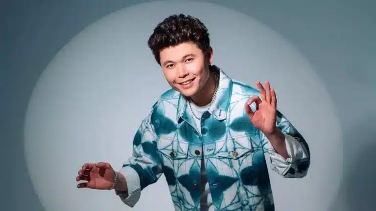 Певца Ернара Айдара оштрафовали за нарушение ПДД в Таразе