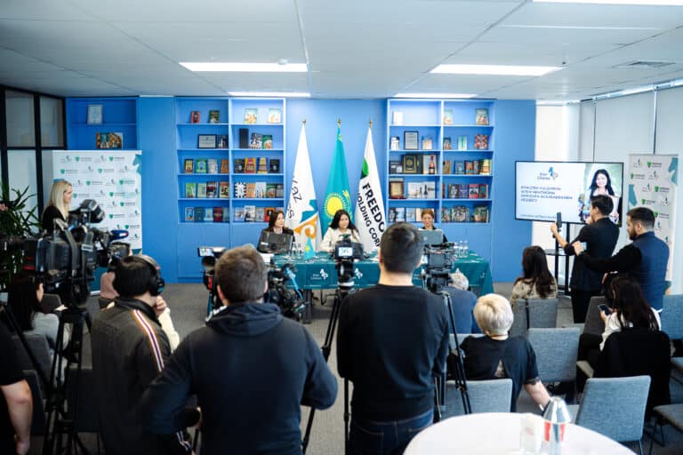 Асаубаева призналась, что не ожидала высокого места на шахматном супертурнире