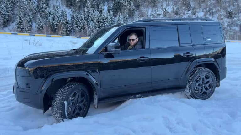 Механик из Алматы оценил BYD Leopard 7 на снегу и в сервисе