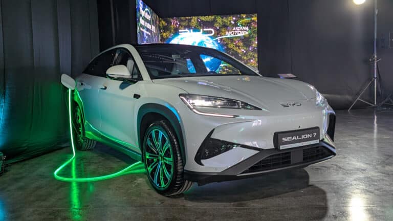 BYD добавит голосовой помощник на казахском языке до конца 2026 года