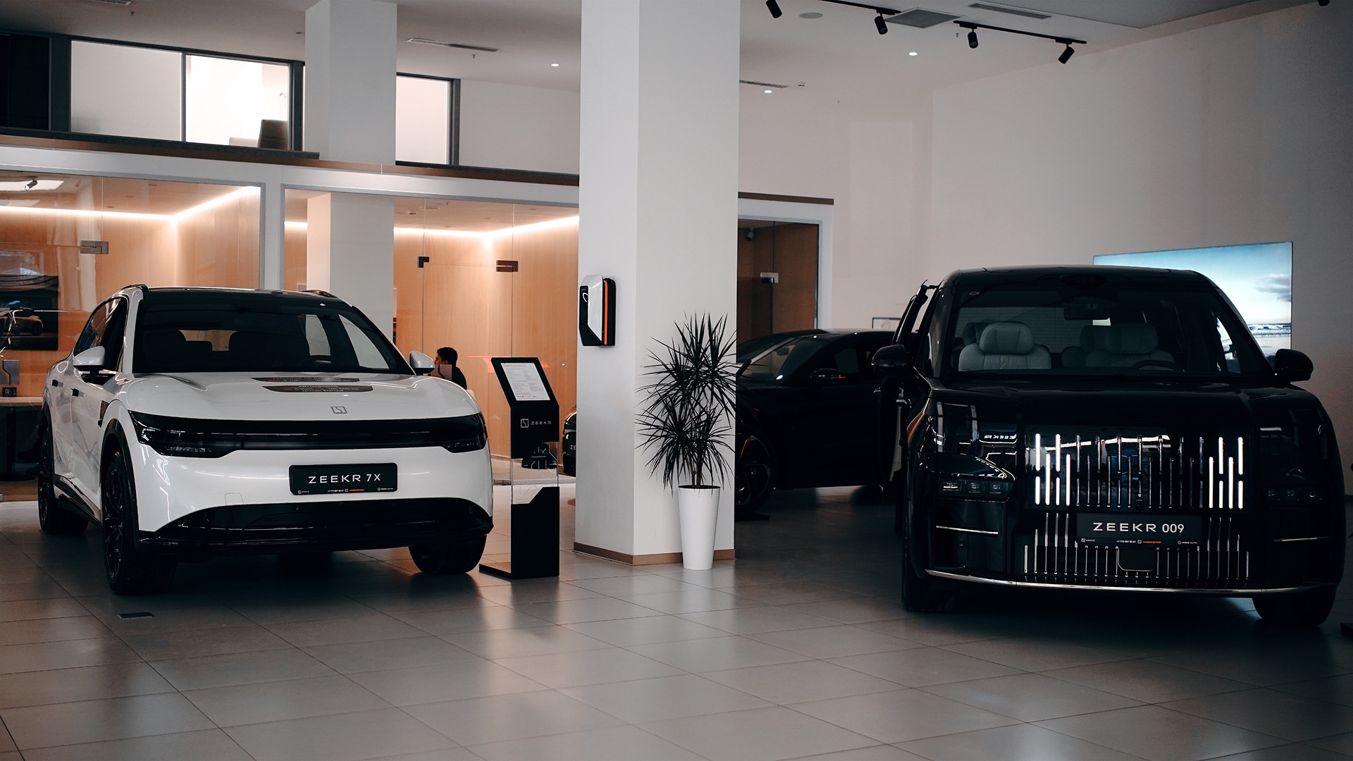 Lynk & Co, Lynk & Co 08 EM-P, китайские кроссоверы, Lynk & Co