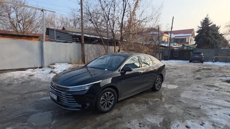 Водитель оценил BYD Destroyer 05 для работы в такси Алматы