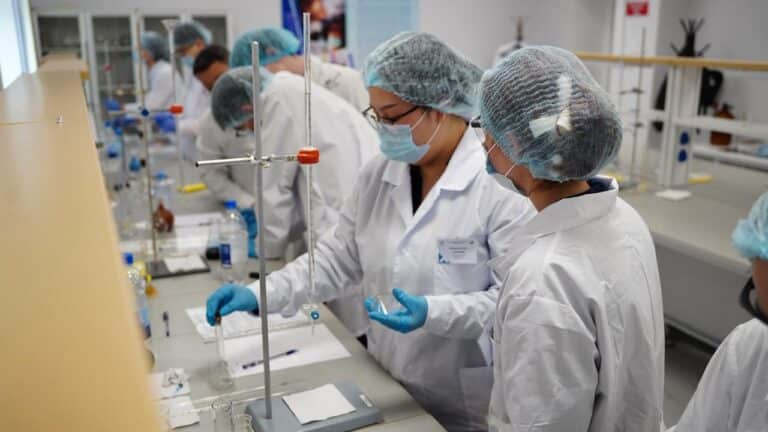 В Казахстане разрабатывают разлагаемые пластиковые пакеты